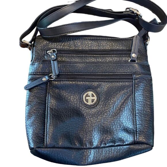 NWOT GIANI BERNINI Pebble Crossbody black silver tone hardware - Picture 2 of 4